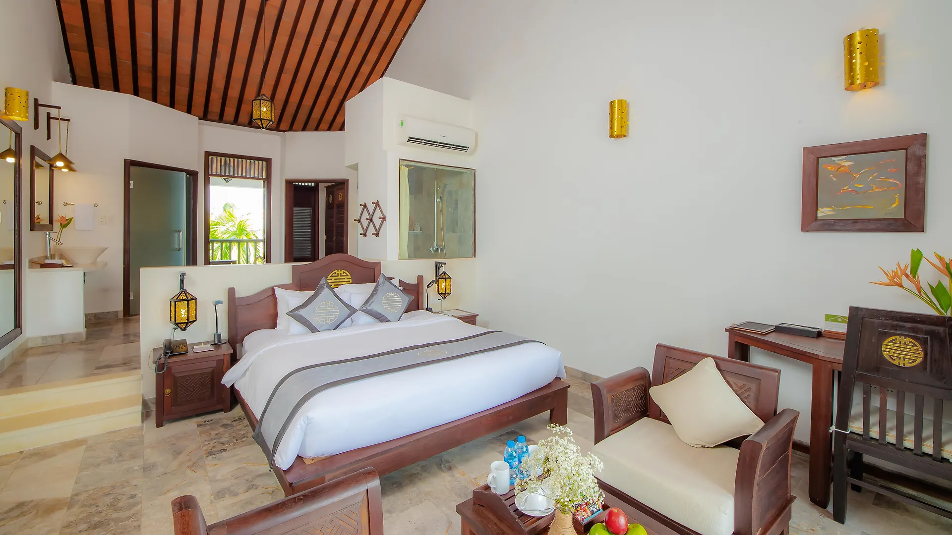 Legacy Hoi An Resort 4*,